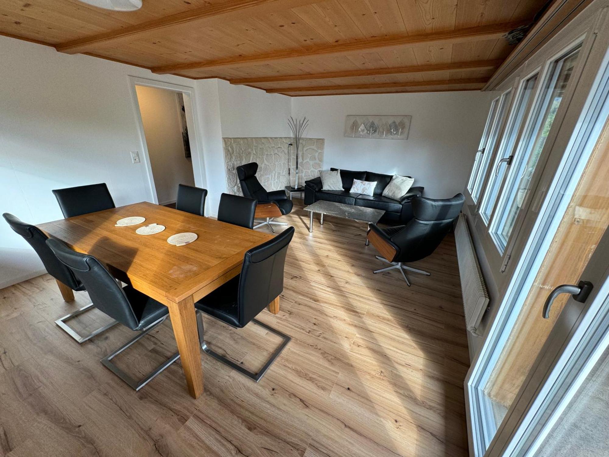 See Und Berge Family Faulensee Exterior foto